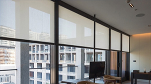 High-speed roller shutter door